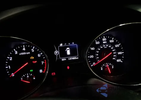 2017 Kia Sedona Lx z USA, uszkodzony, nr VIN KNDMB5C16H6339710